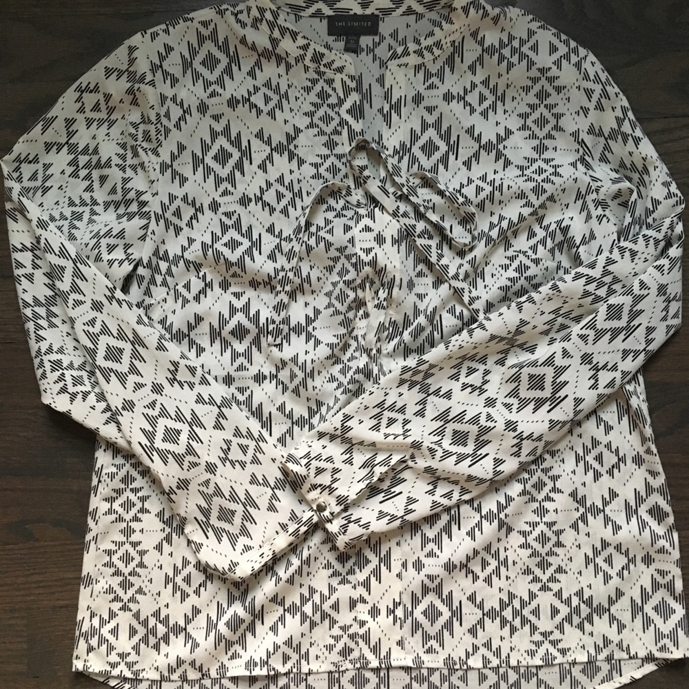 Limited Black and White top with tie detail
